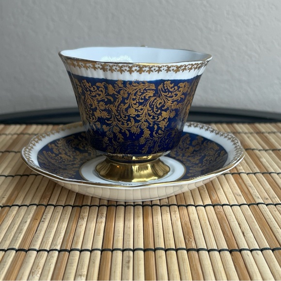 VTG Royal Albert Bone China Tea Cup & Saucer Buckingham Series Blue Gold READ - Picture 4 of 16